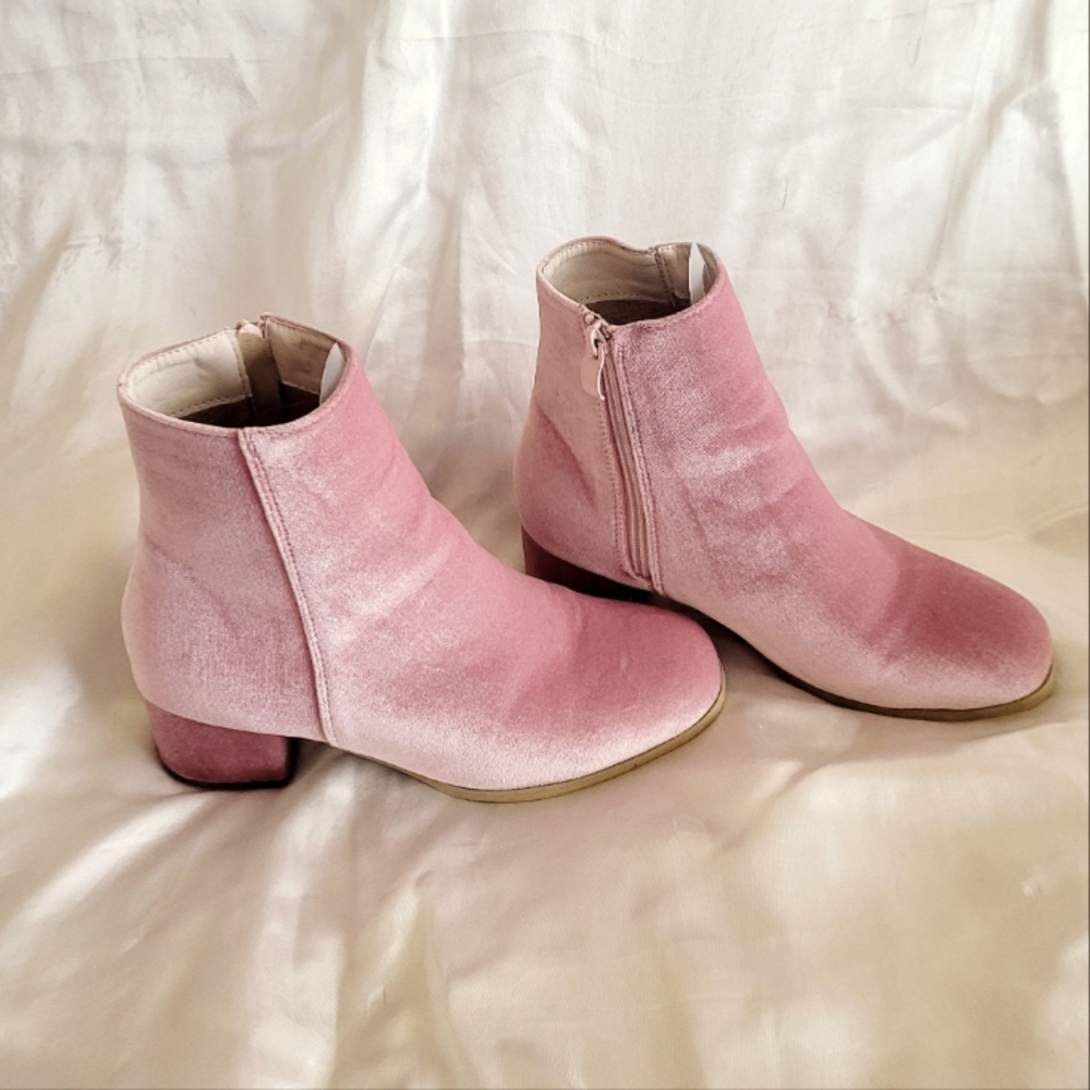 Light Pink suede ankle boots